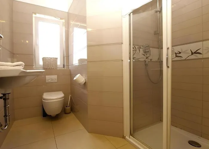 By The Sea - 22753 * Pola